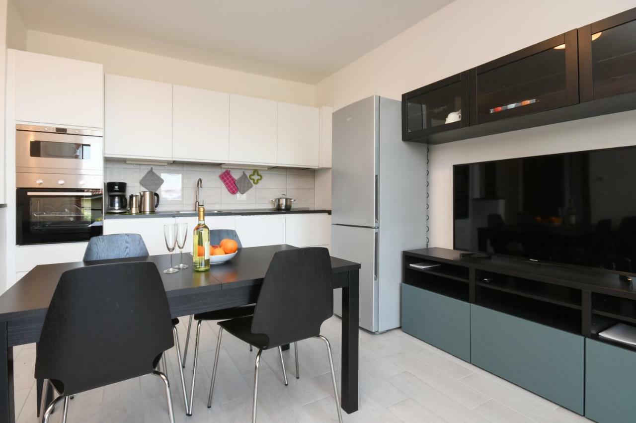 Il Roseto 12 Apartment *