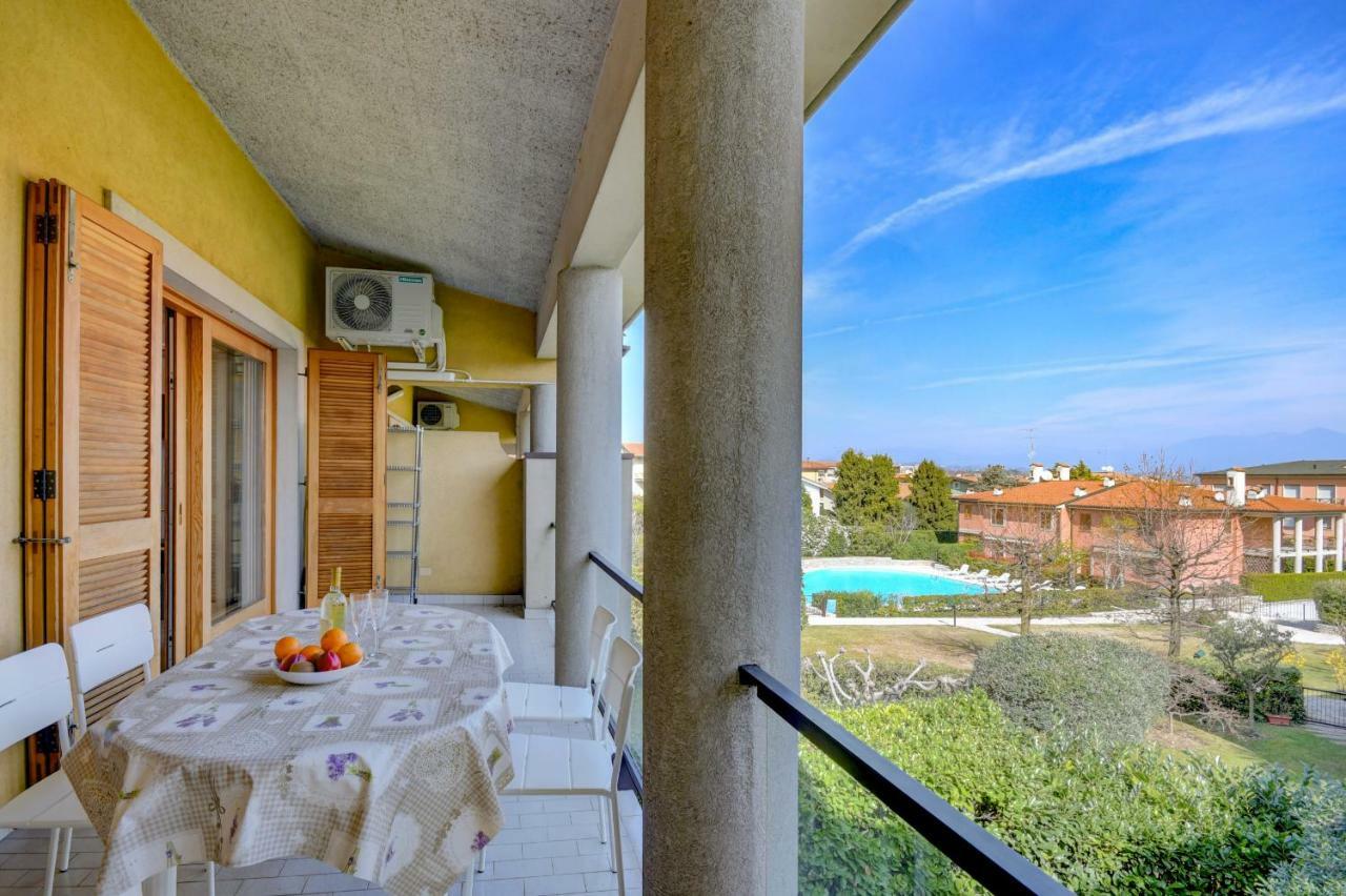 Il Roseto 12 Apartment *